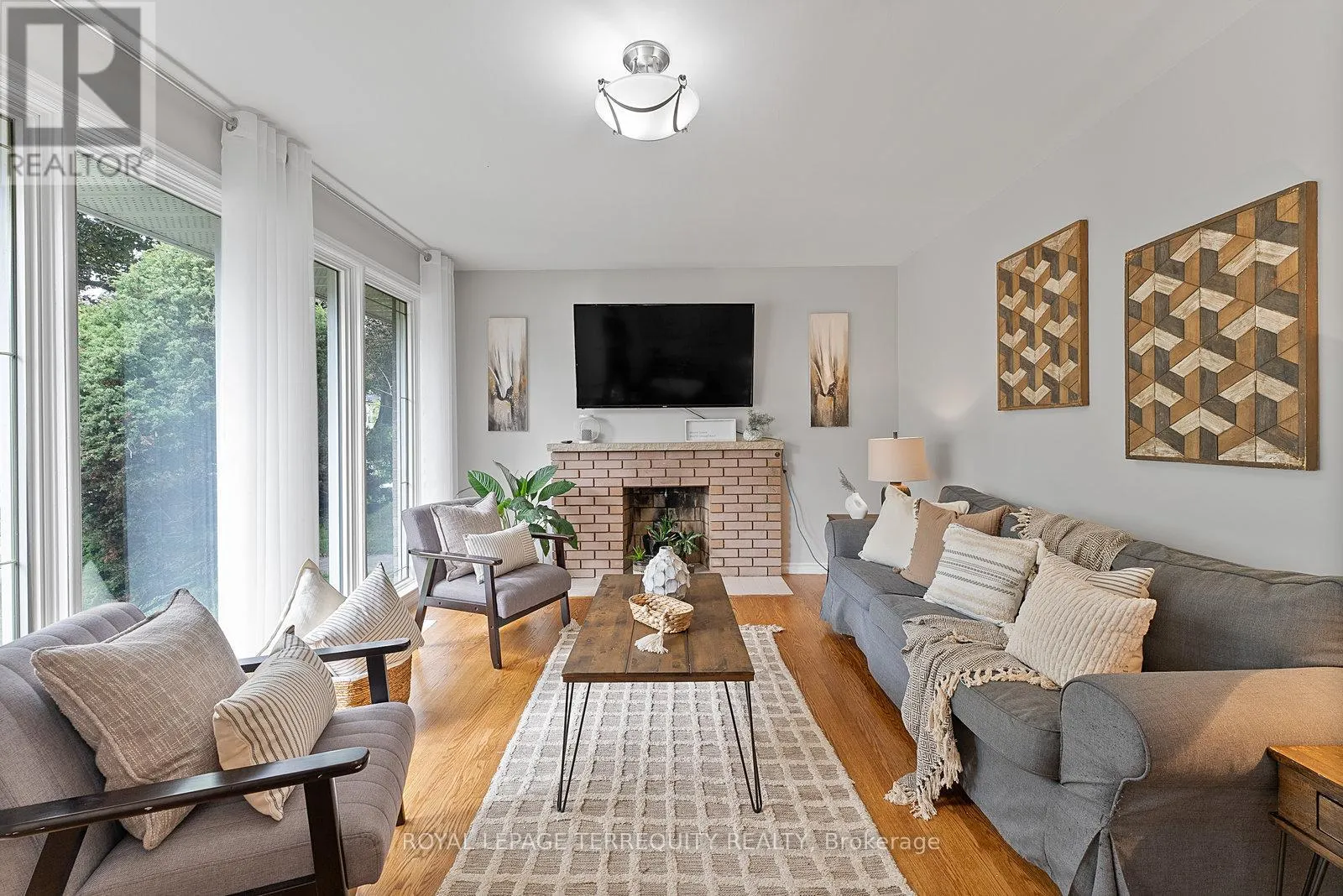 329 COCHRANE STREET