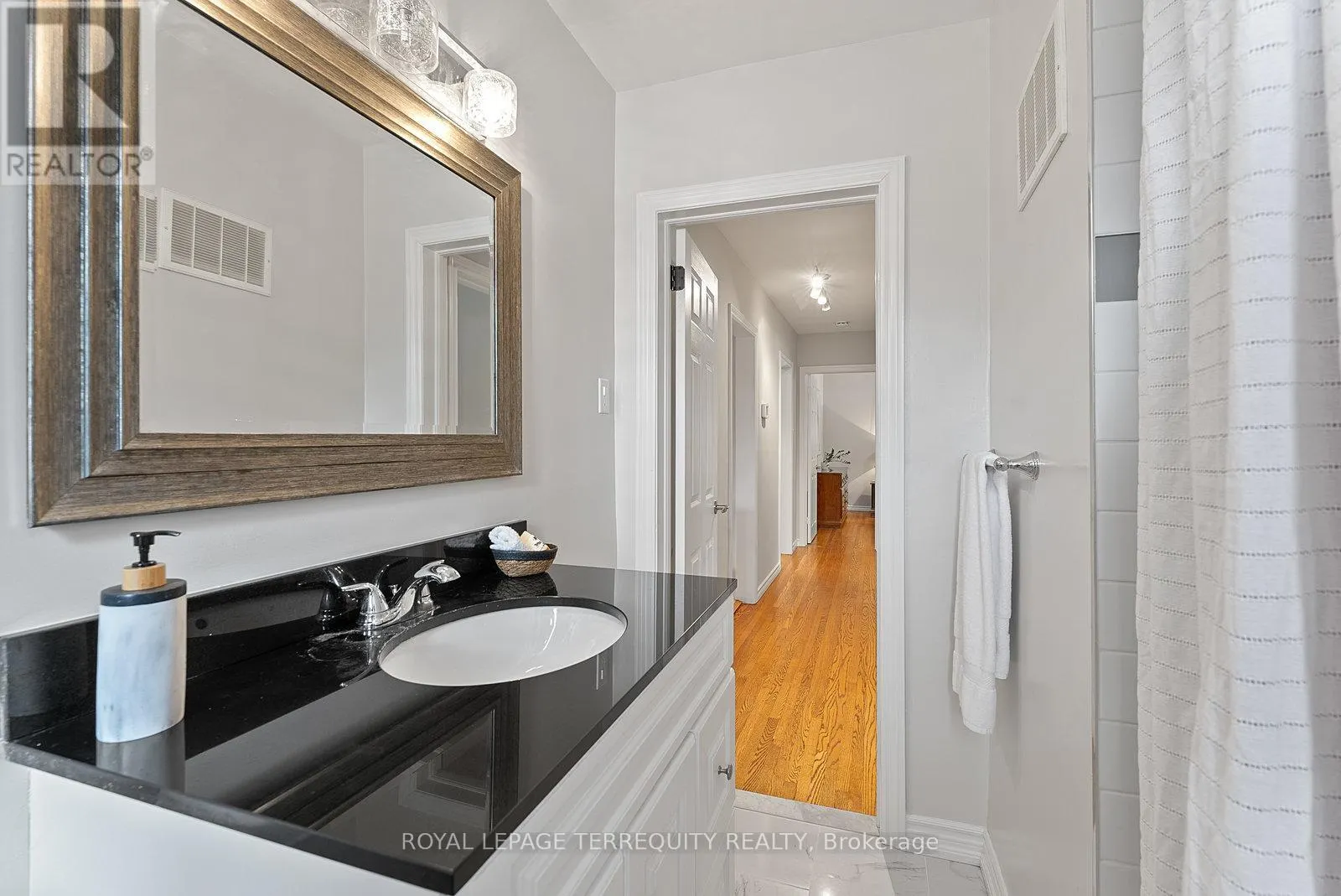 329 COCHRANE STREET