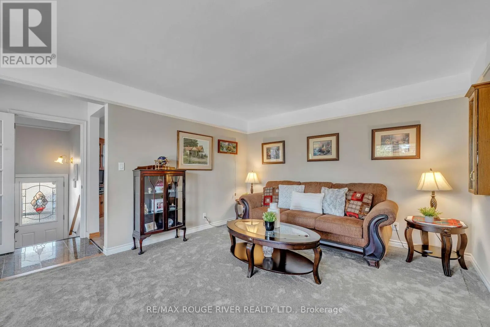 686 PERRY CRESCENT