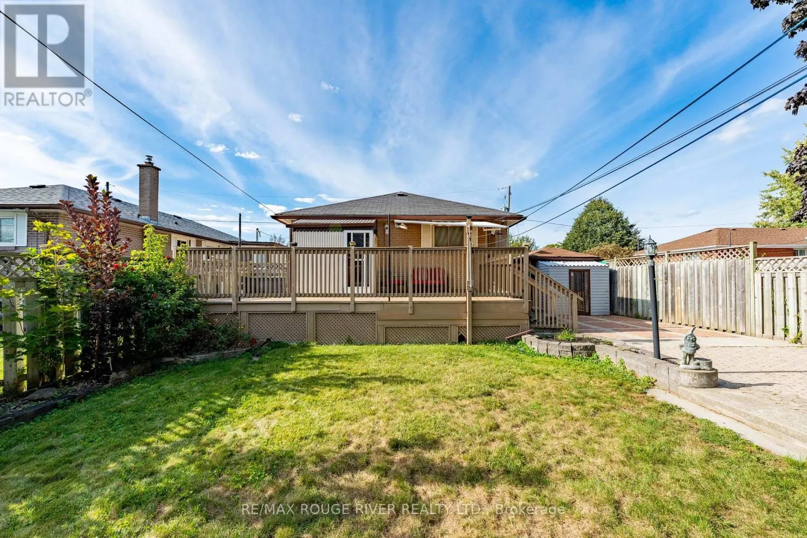 686 PERRY CRESCENT