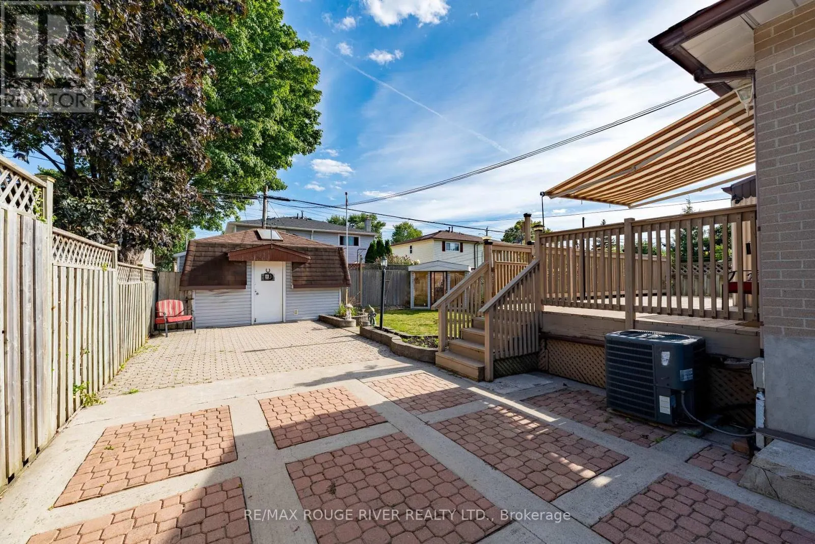686 PERRY CRESCENT