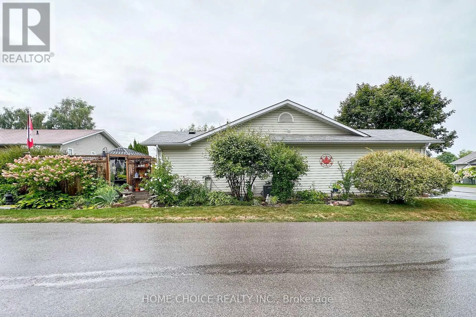 29 CORNERBROOK COURT
