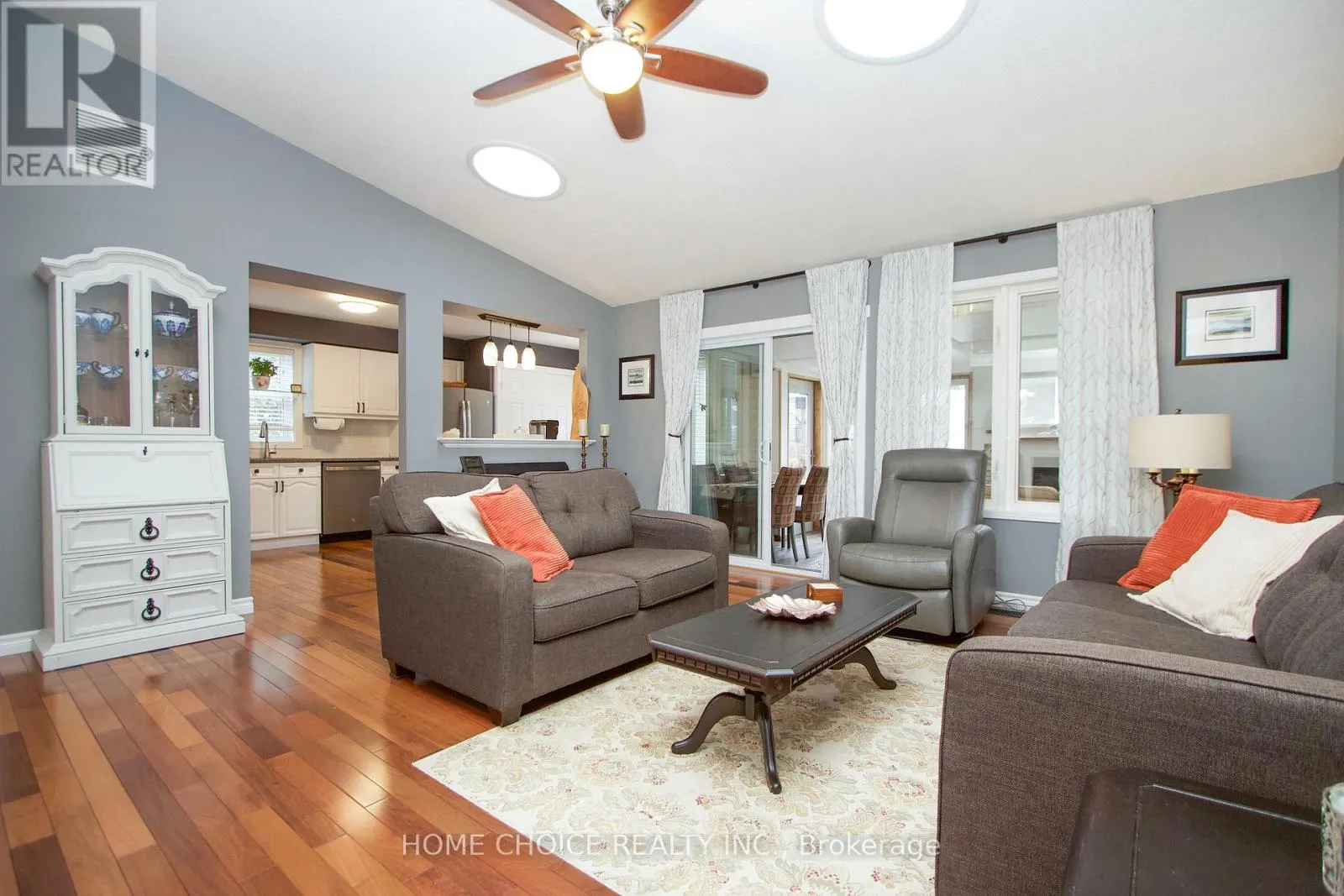 29 CORNERBROOK COURT