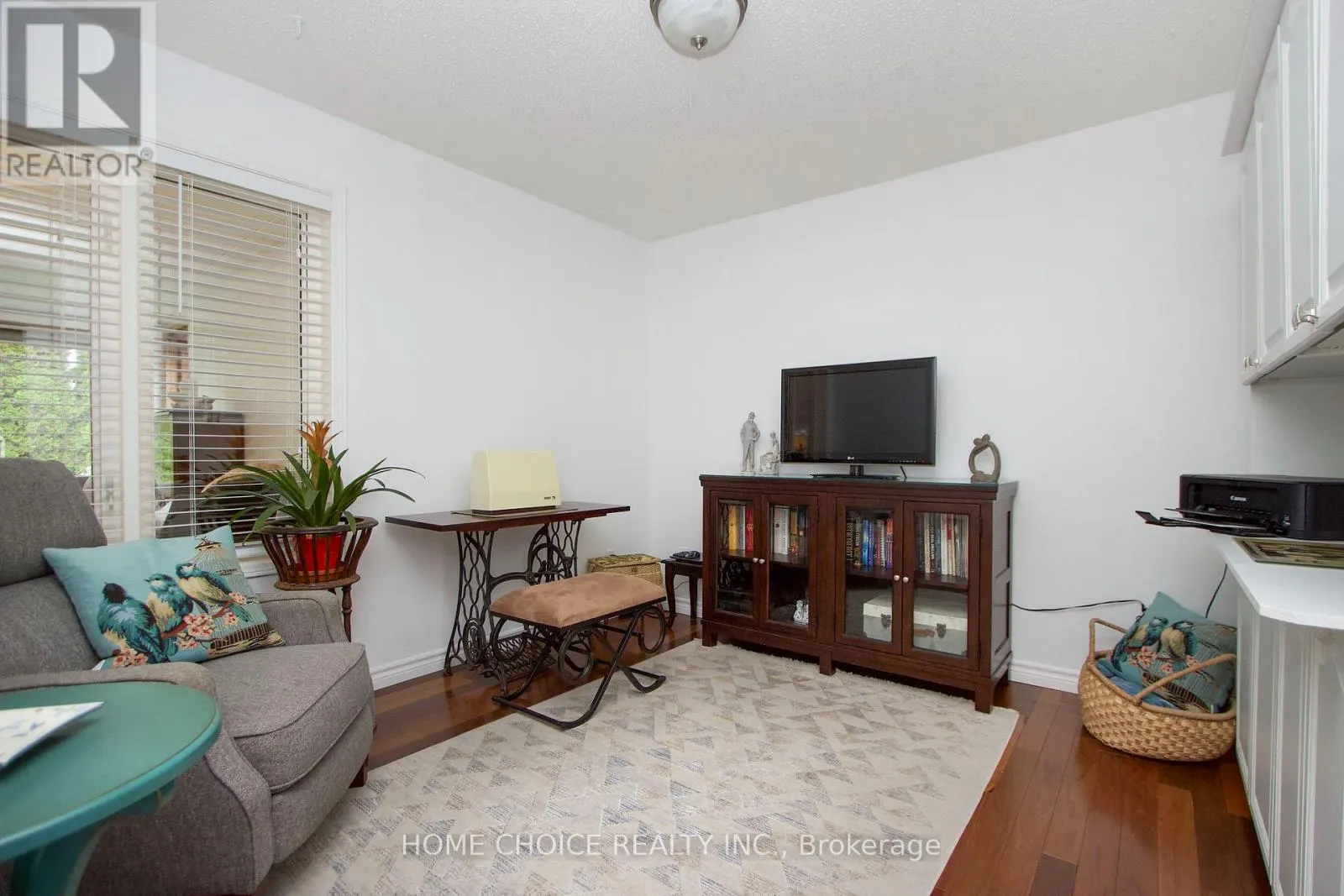 29 CORNERBROOK COURT