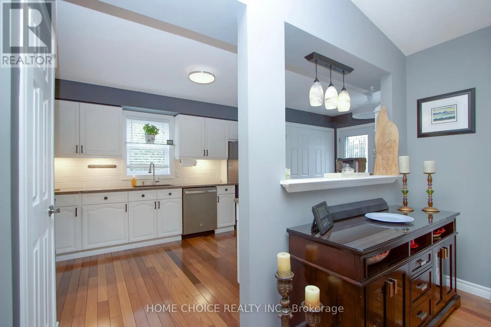 29 CORNERBROOK COURT