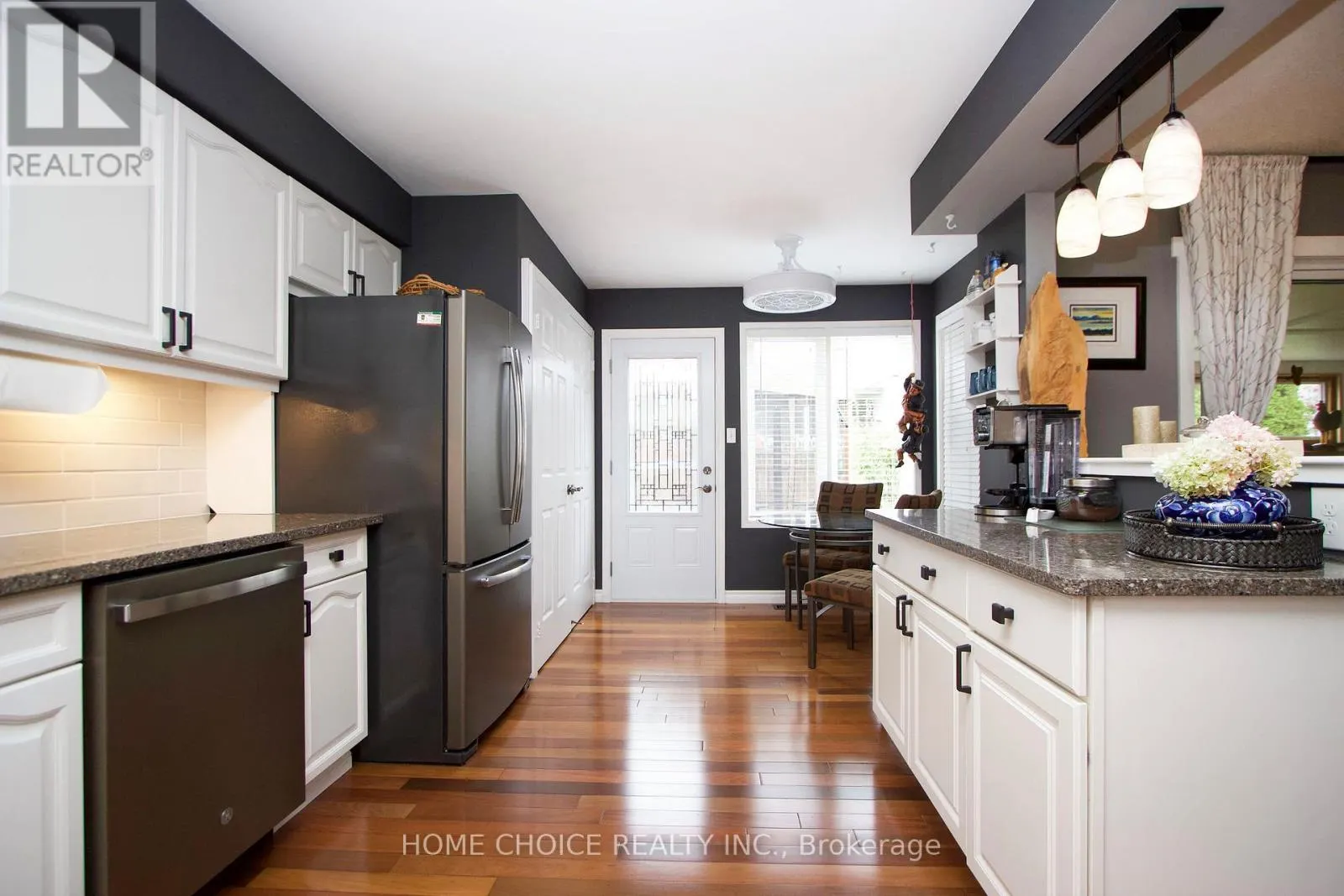 29 CORNERBROOK COURT