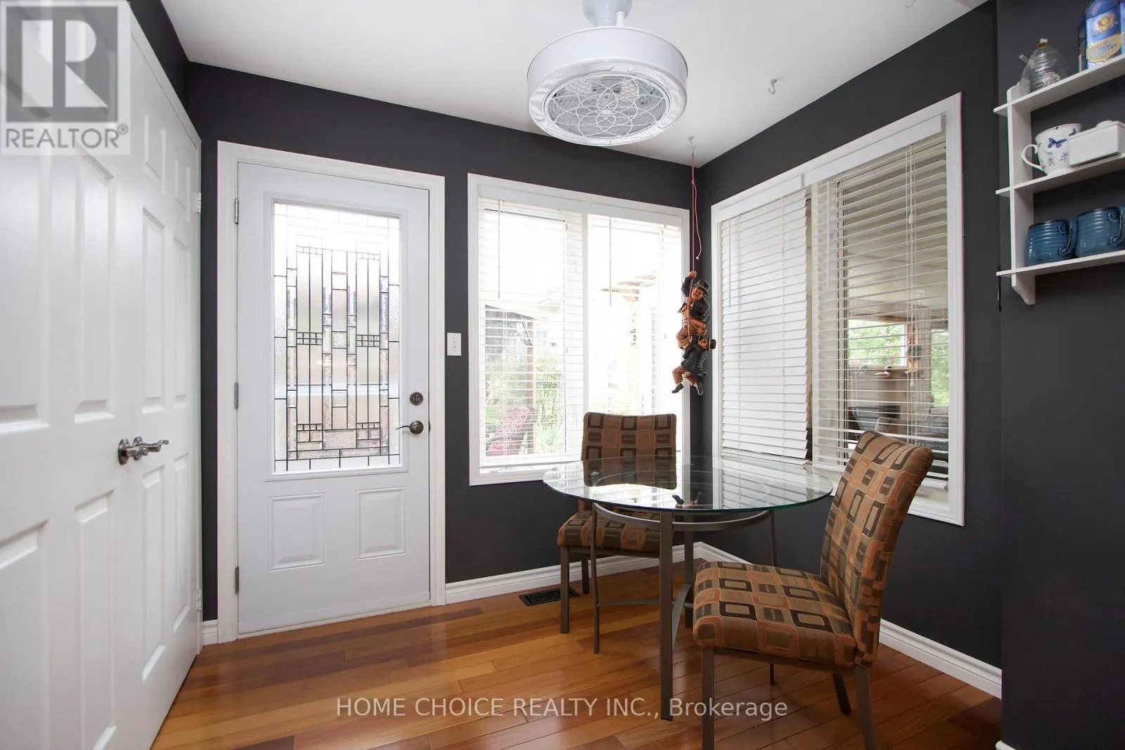 29 CORNERBROOK COURT