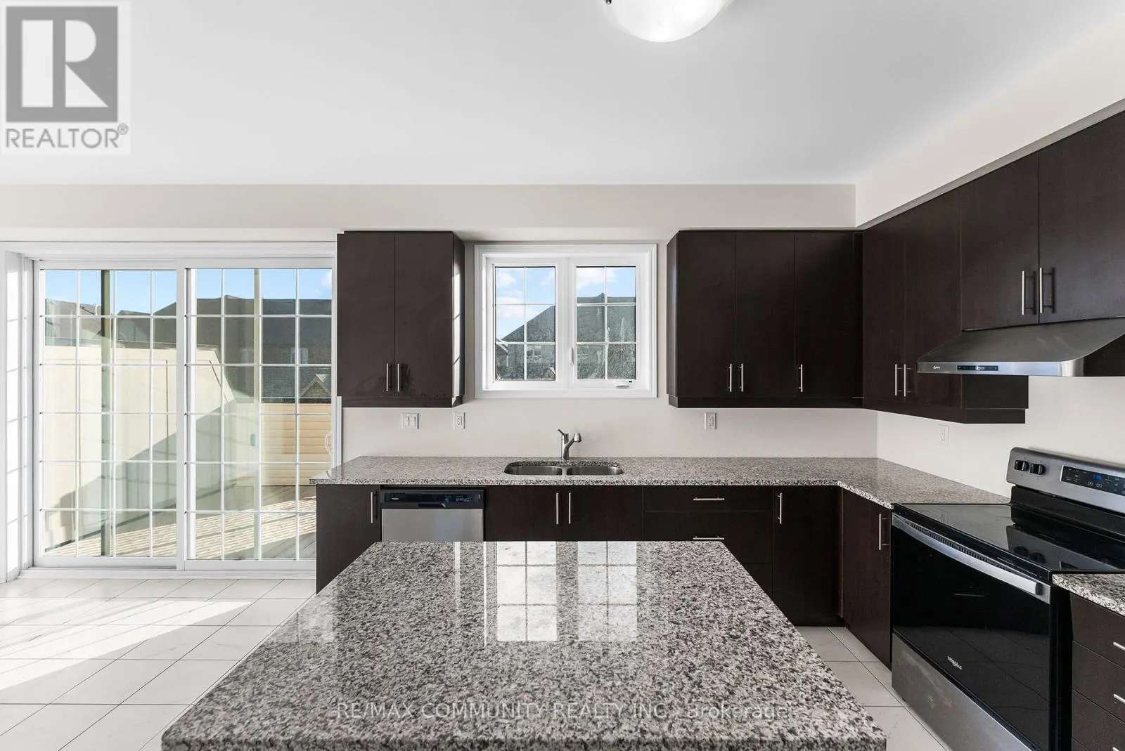 314 CORONATION ROAD