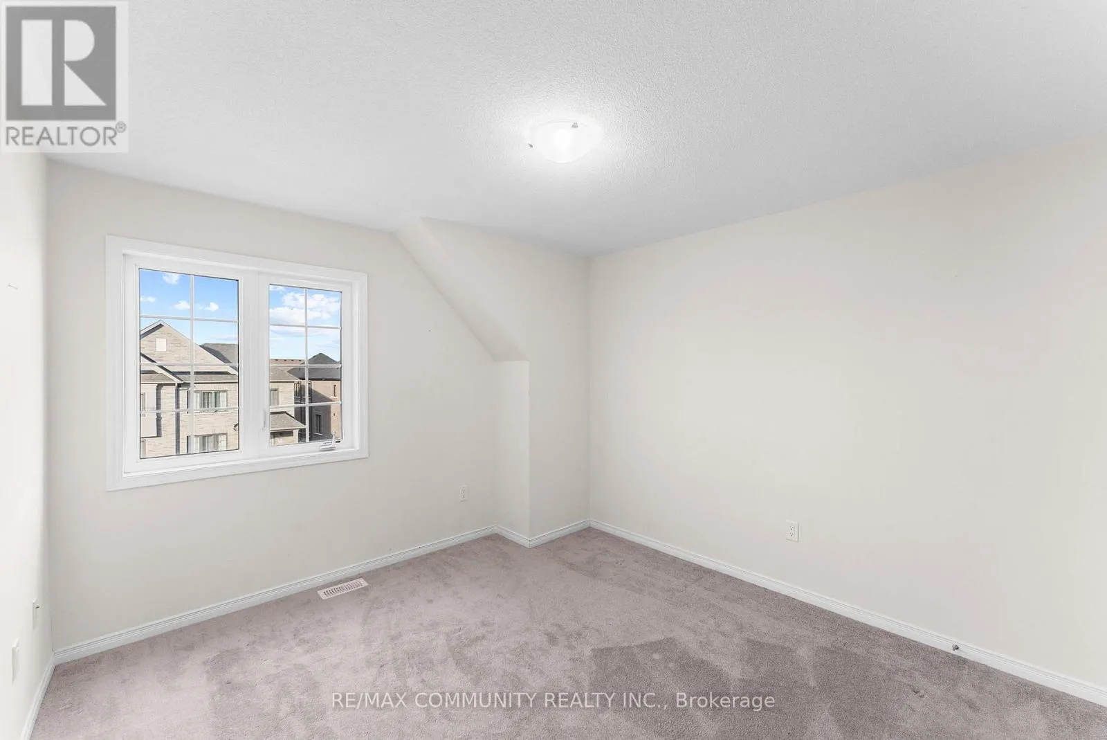 314 CORONATION ROAD