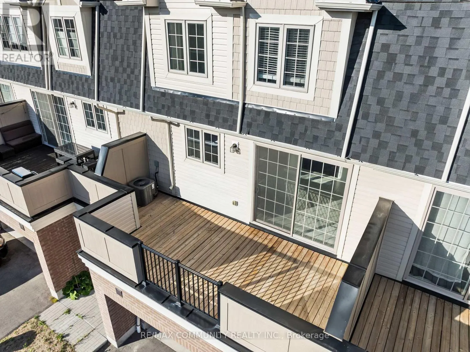 314 CORONATION ROAD