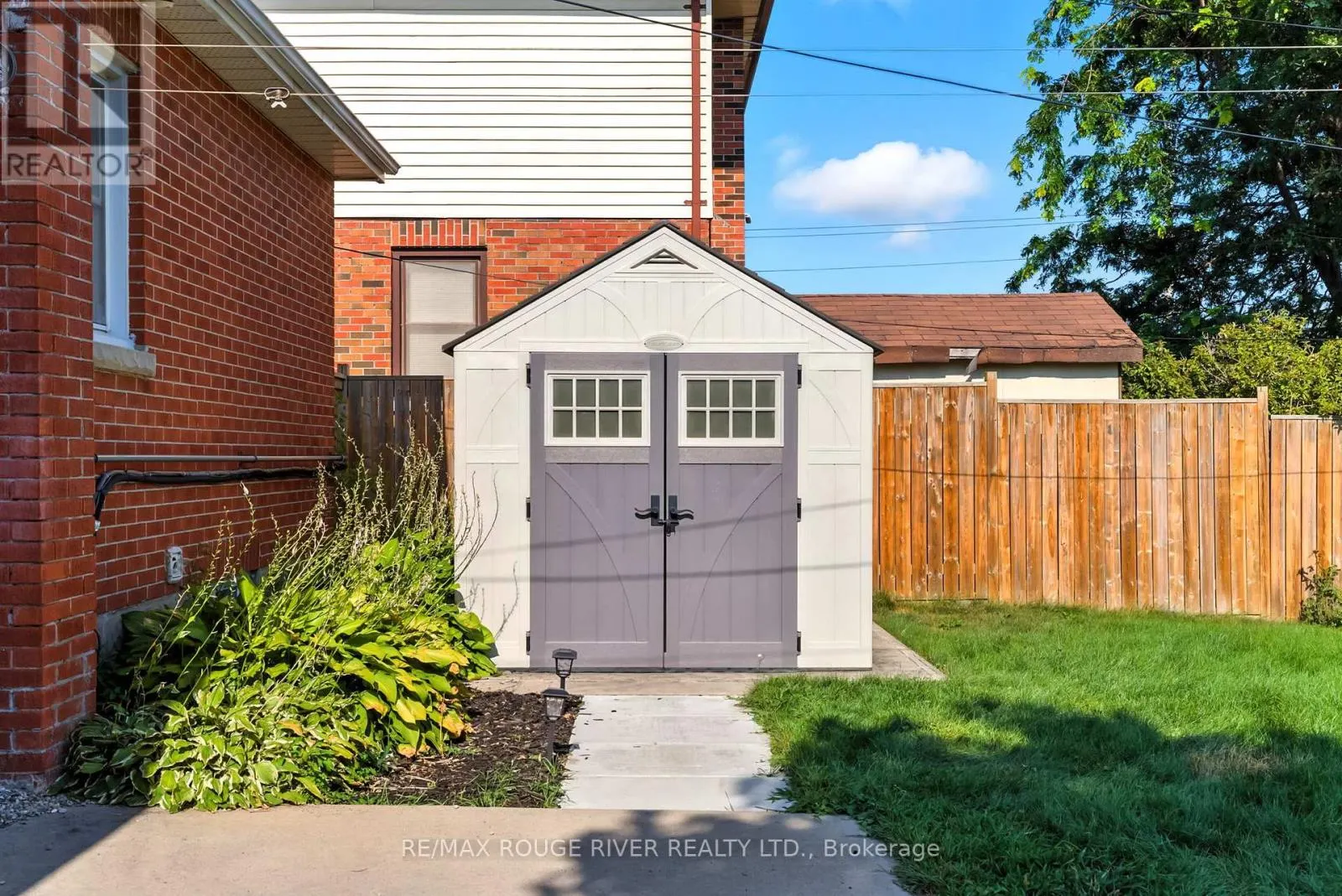39 SOUTHWAY DRIVE