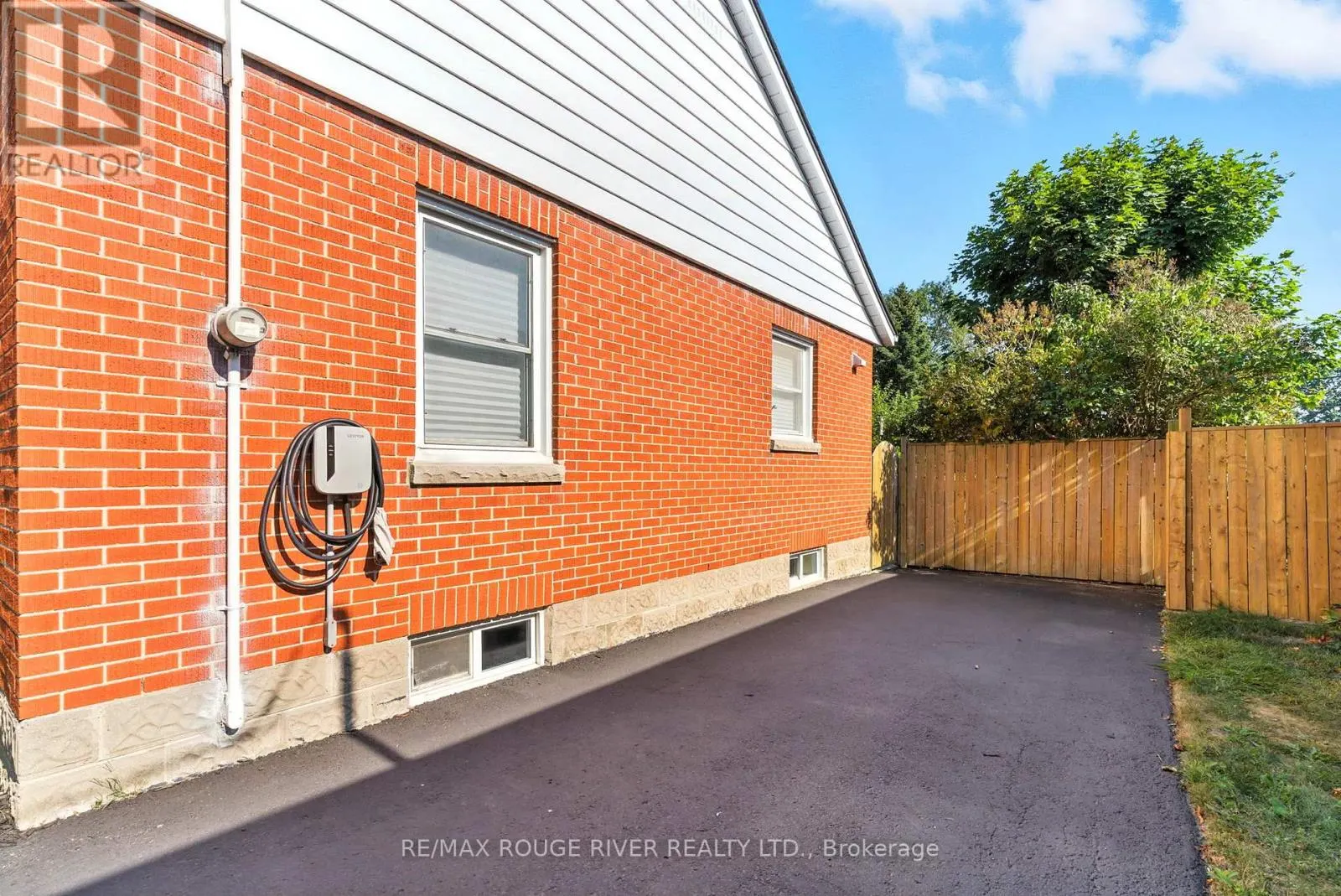 39 SOUTHWAY DRIVE