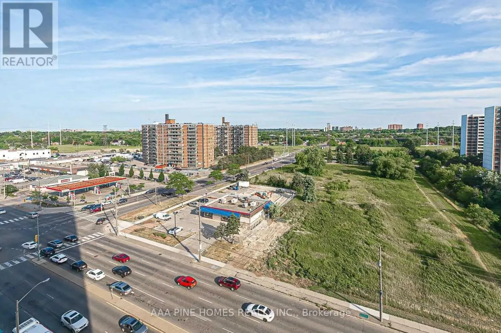 #1111 - 2550 LAWRENCE AVENUE E