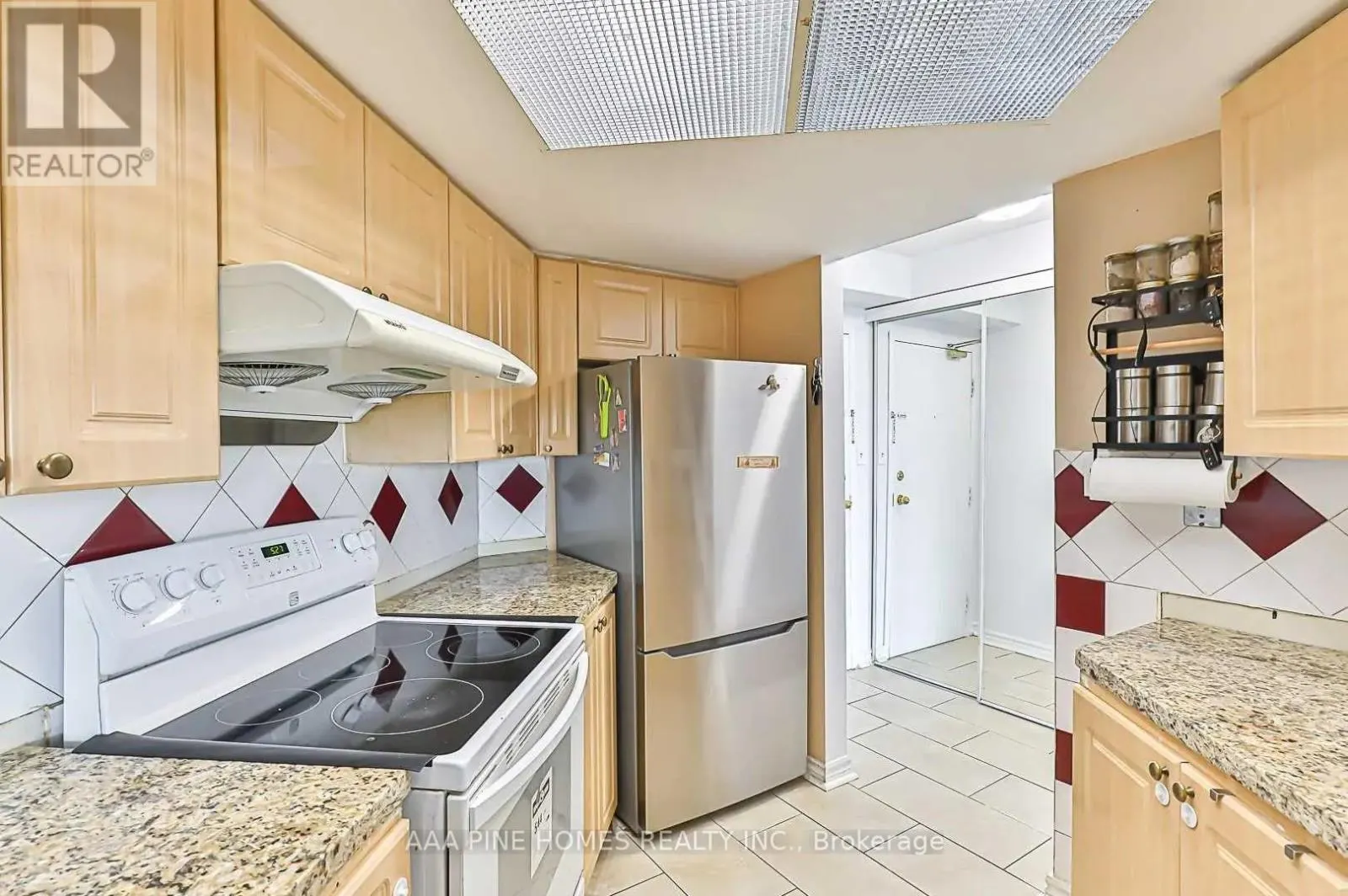 #1111 - 2550 LAWRENCE AVENUE E