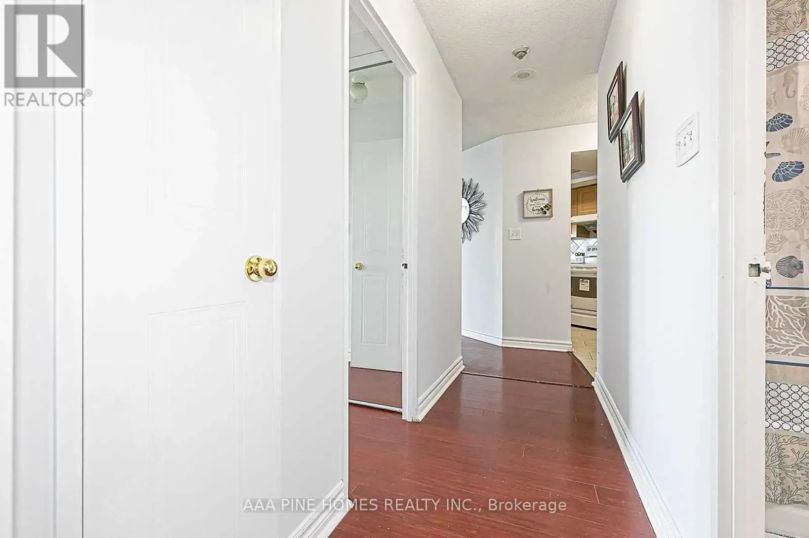 #1111 - 2550 LAWRENCE AVENUE E