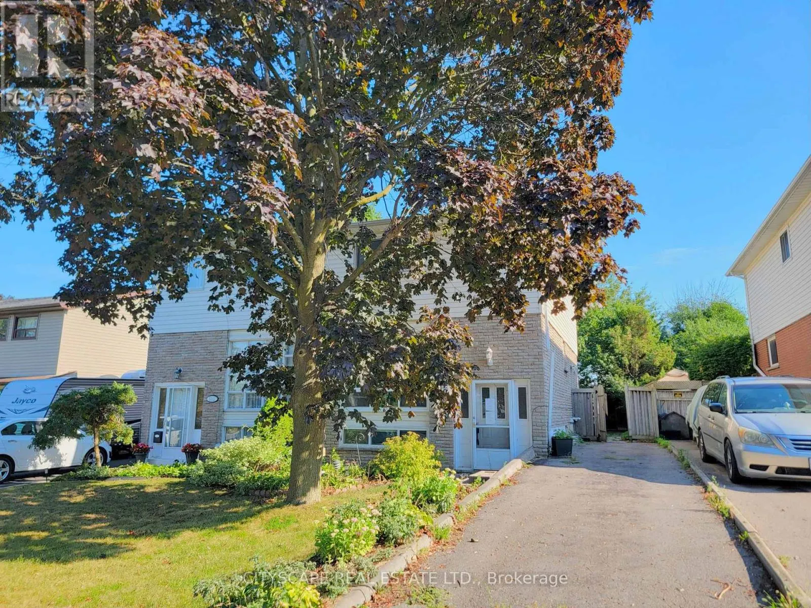 350 VANCOUVER CRESCENT