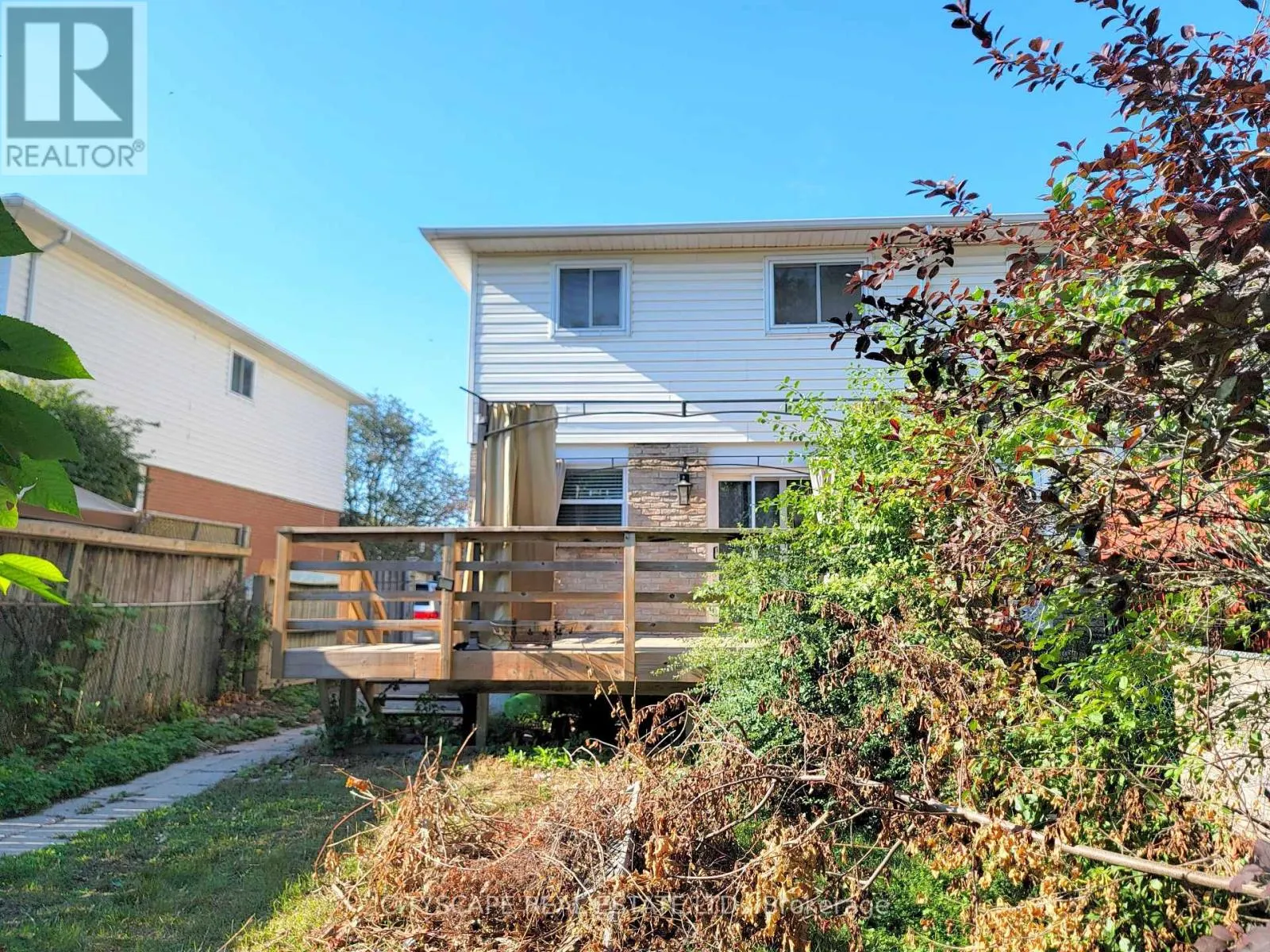 350 VANCOUVER CRESCENT