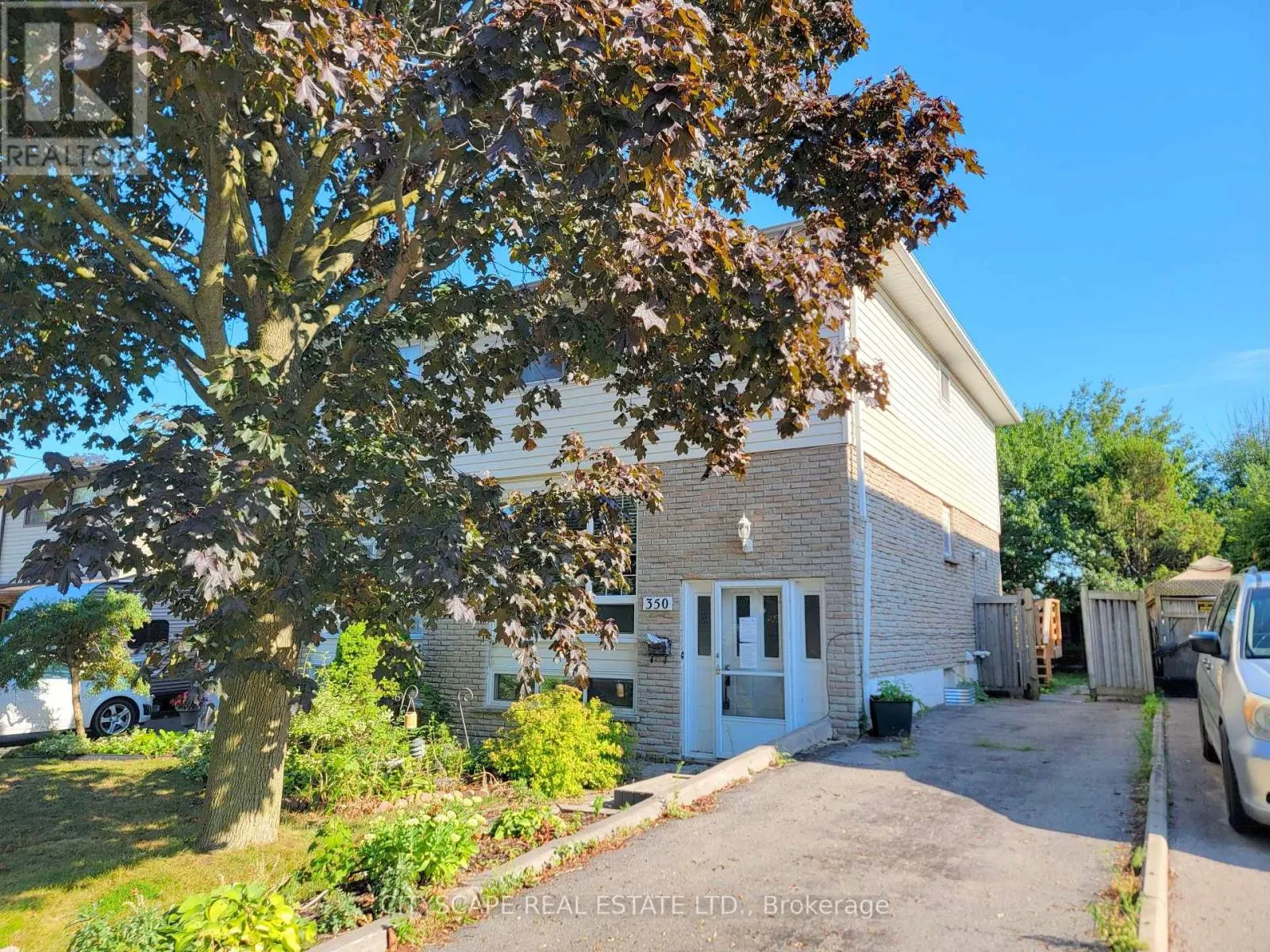350 VANCOUVER CRESCENT