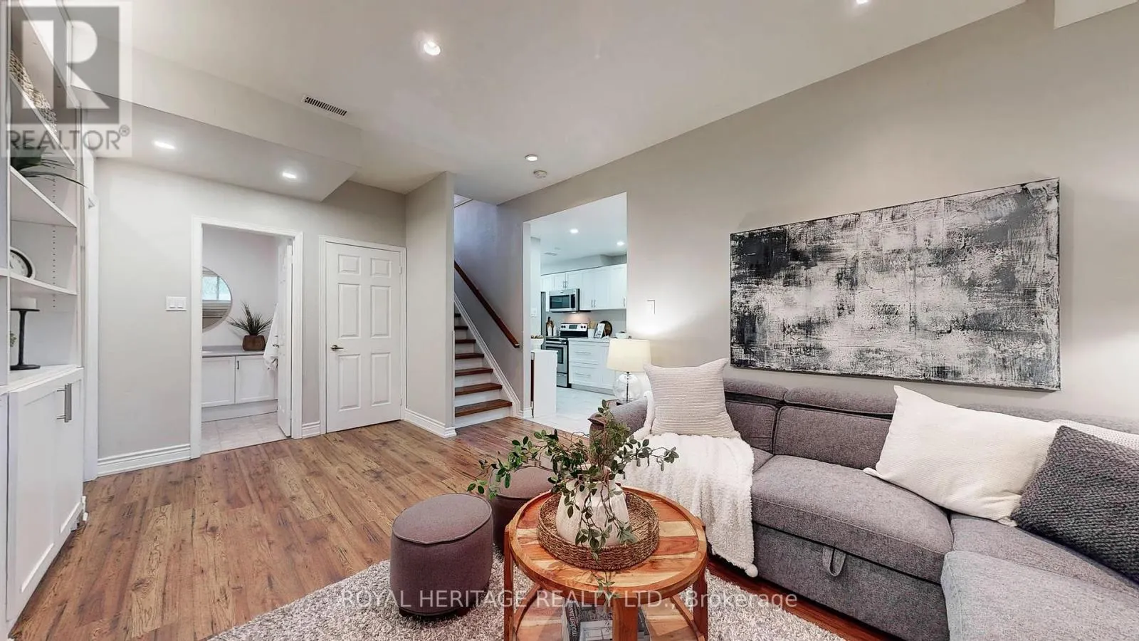 32 FENWICK AVENUE