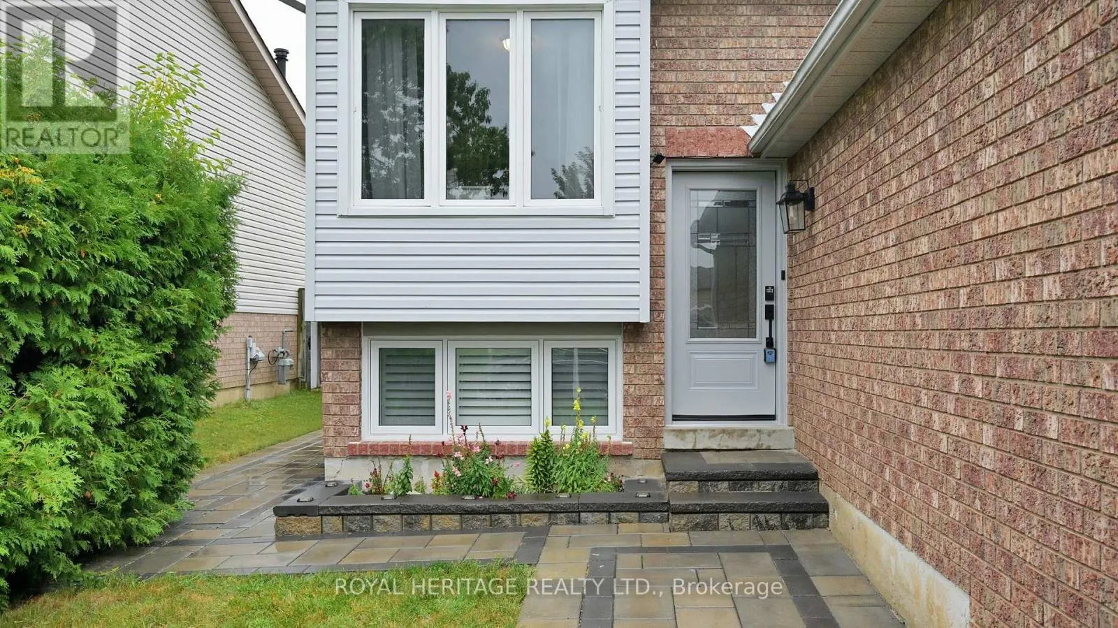 32 FENWICK AVENUE