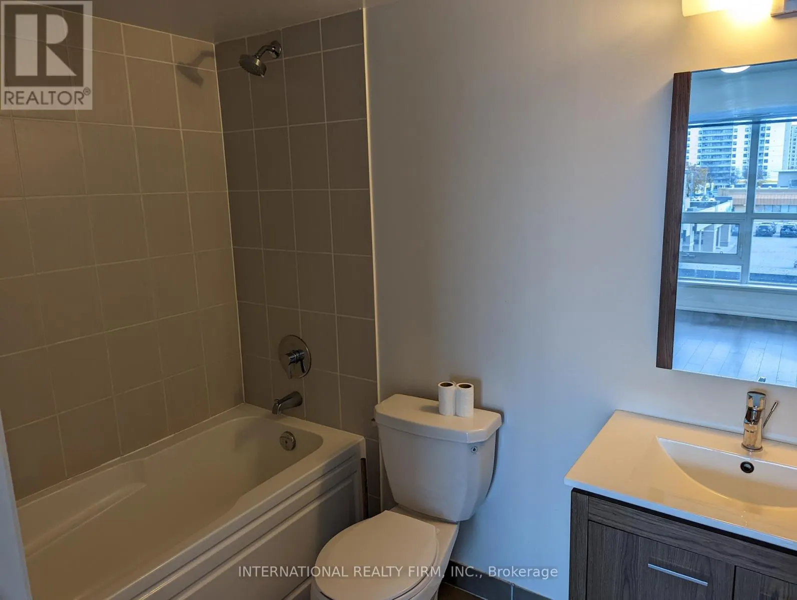 214 - 30 MEADOWGLEN PLACE