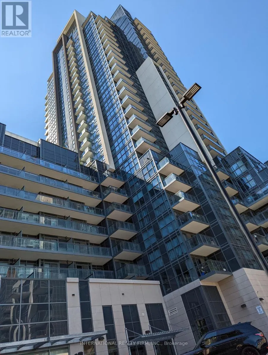 214 - 30 MEADOWGLEN PLACE