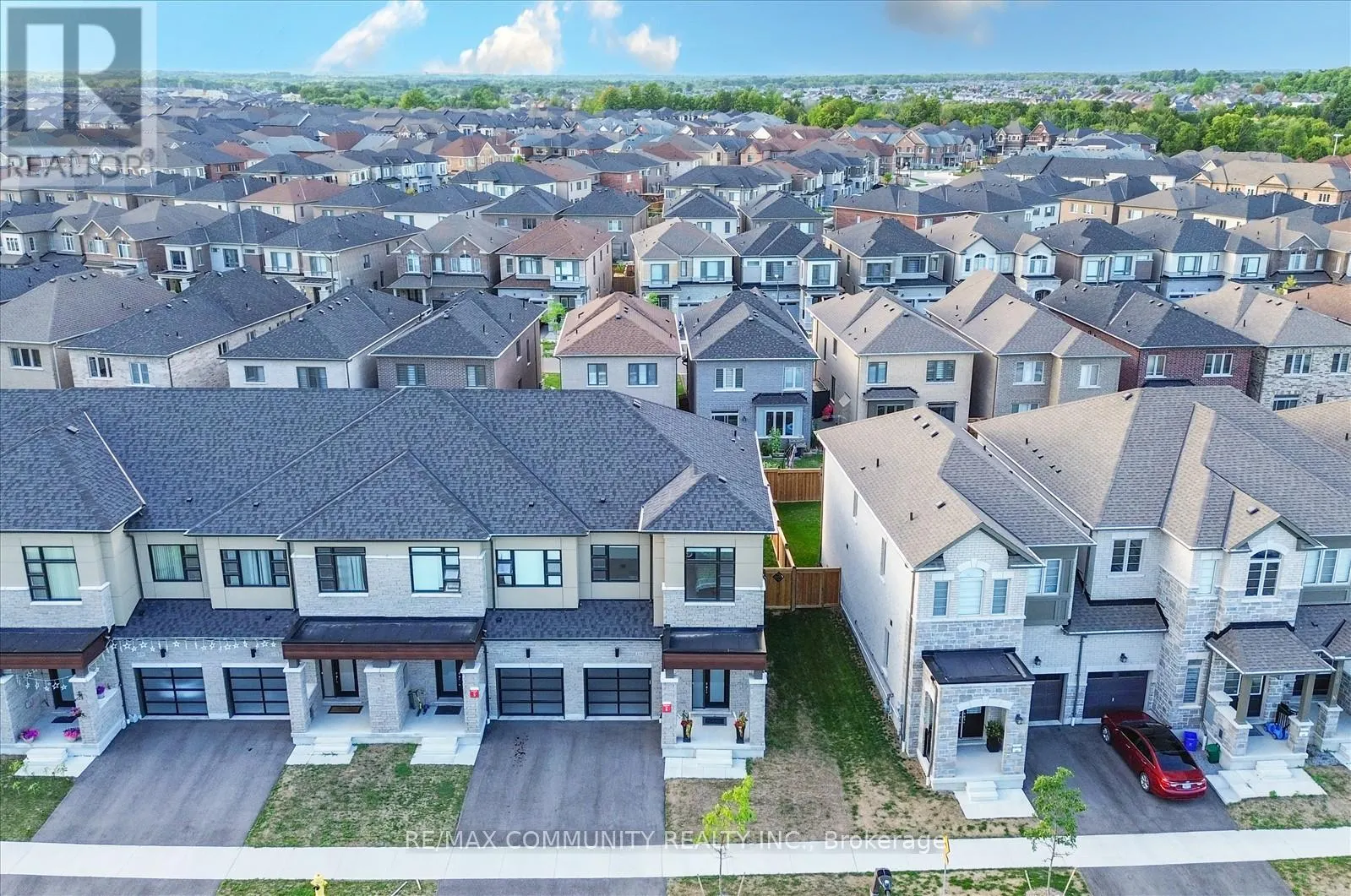124 OGSTON CRESCENT