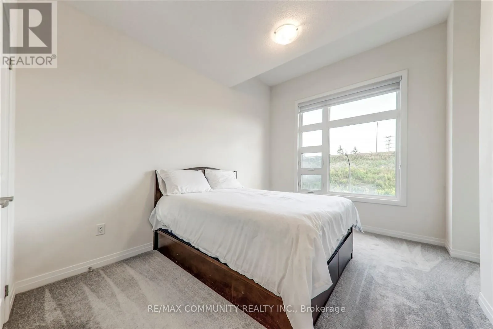 124 OGSTON CRESCENT