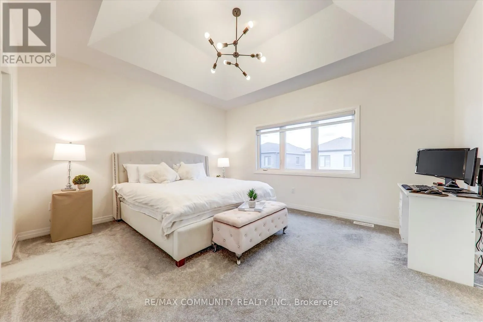 124 OGSTON CRESCENT