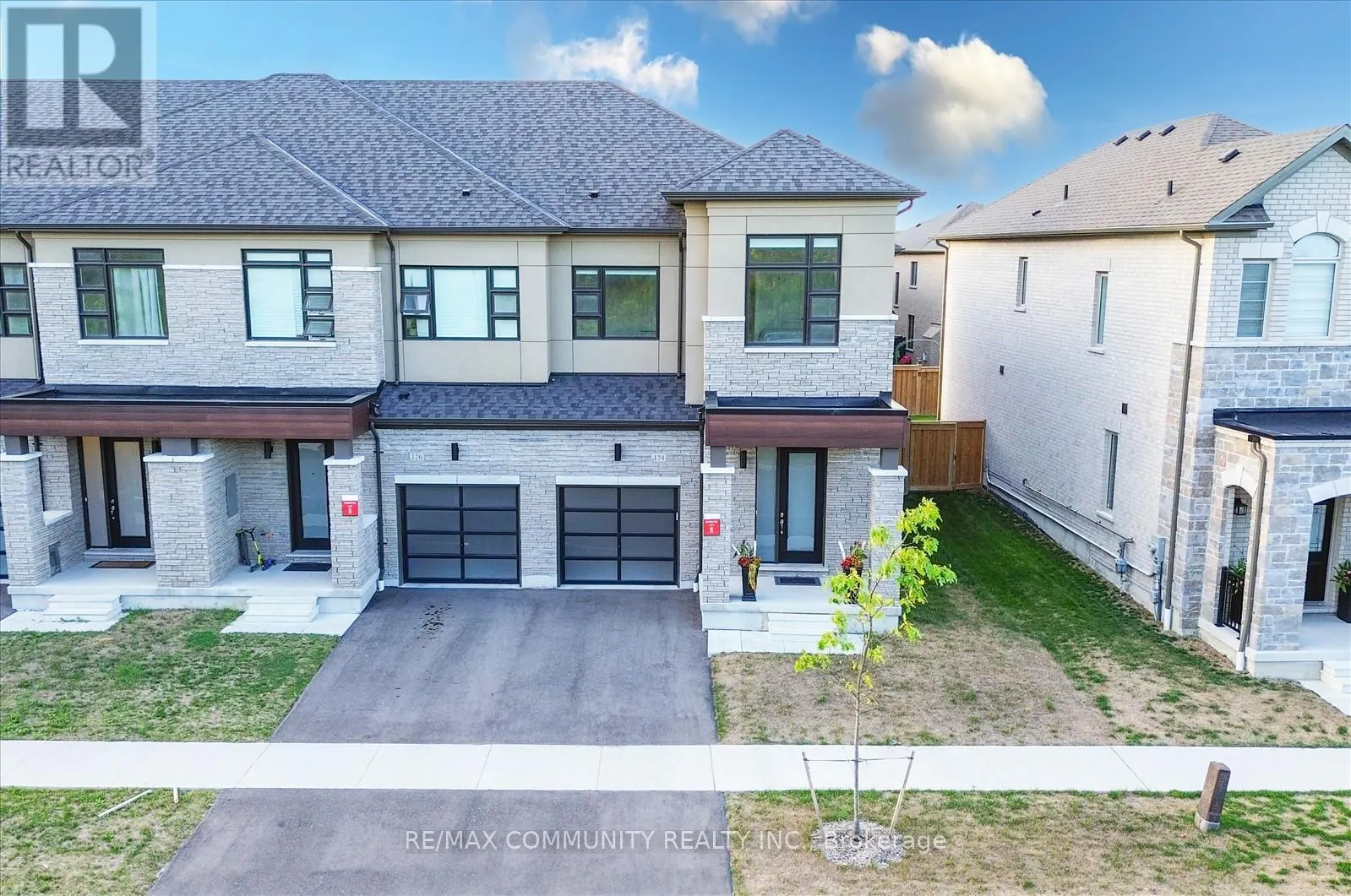 124 OGSTON CRESCENT