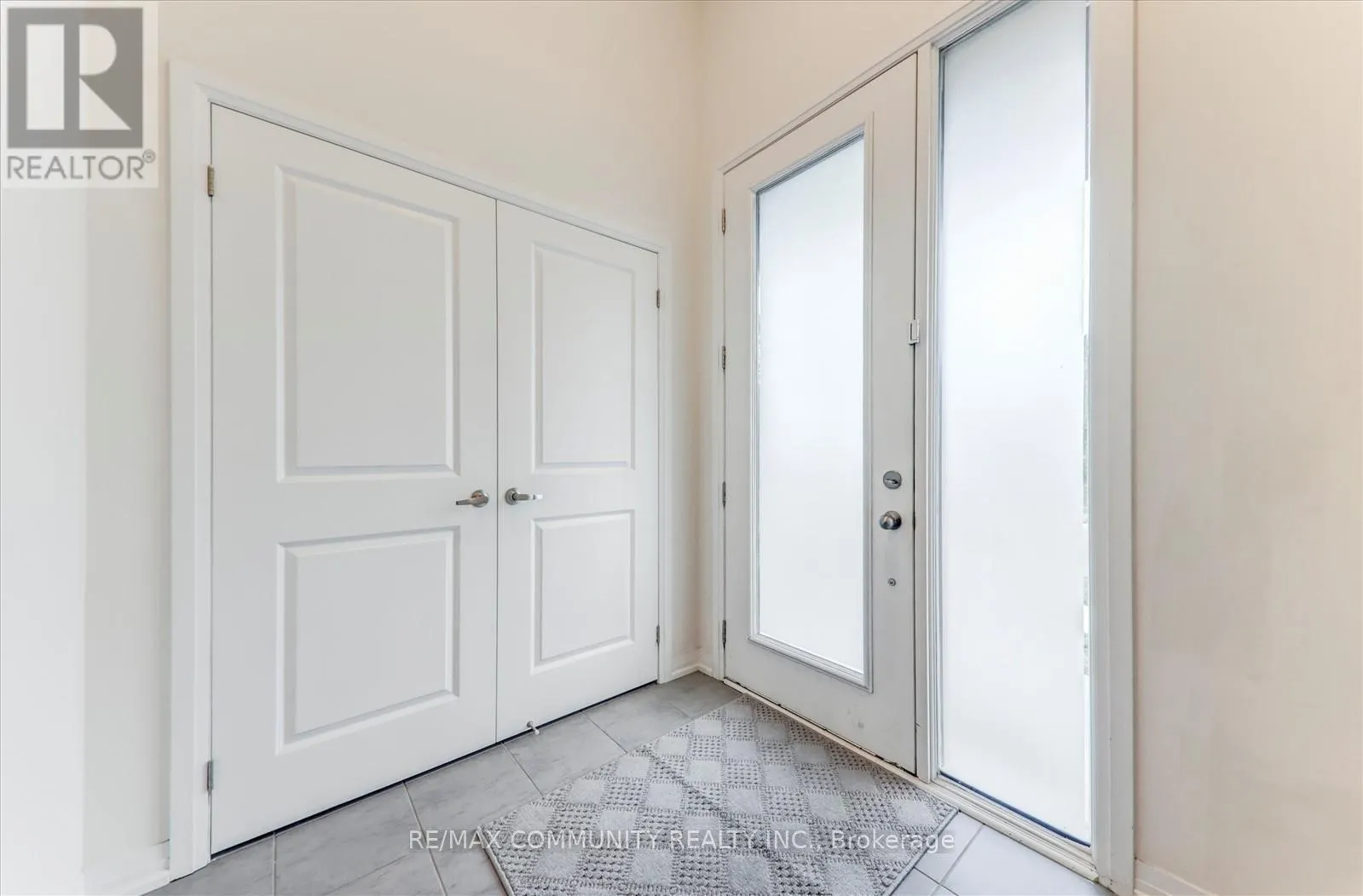 124 OGSTON CRESCENT