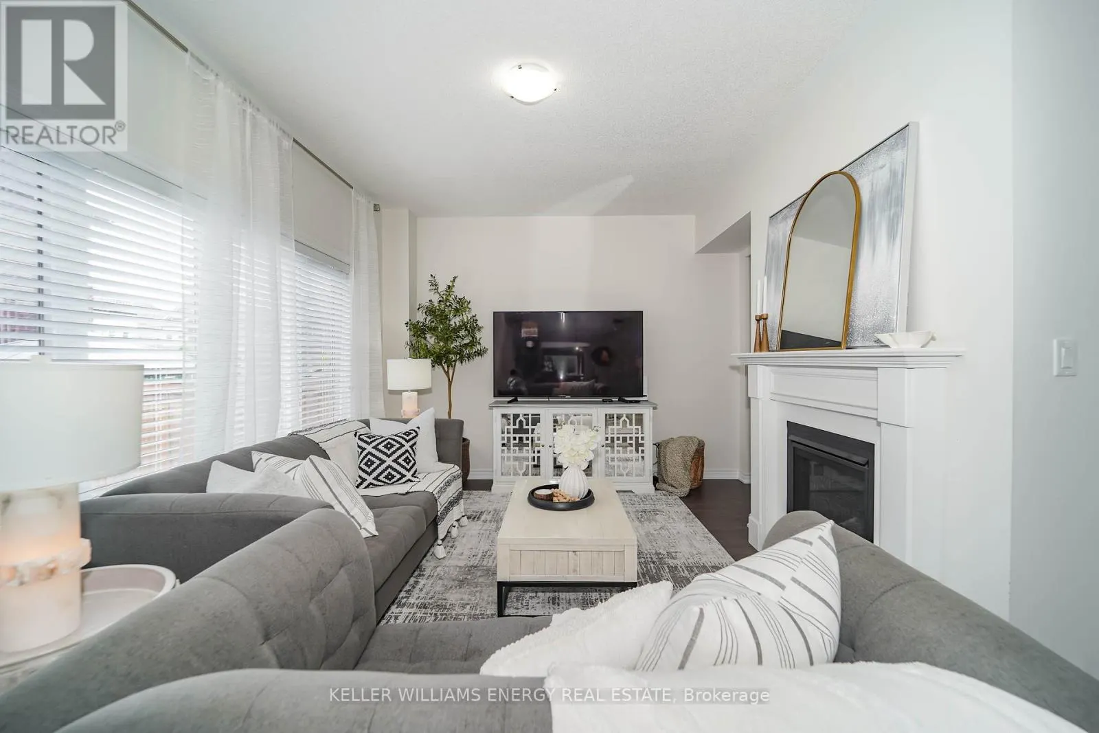 23 CROMBIE STREET