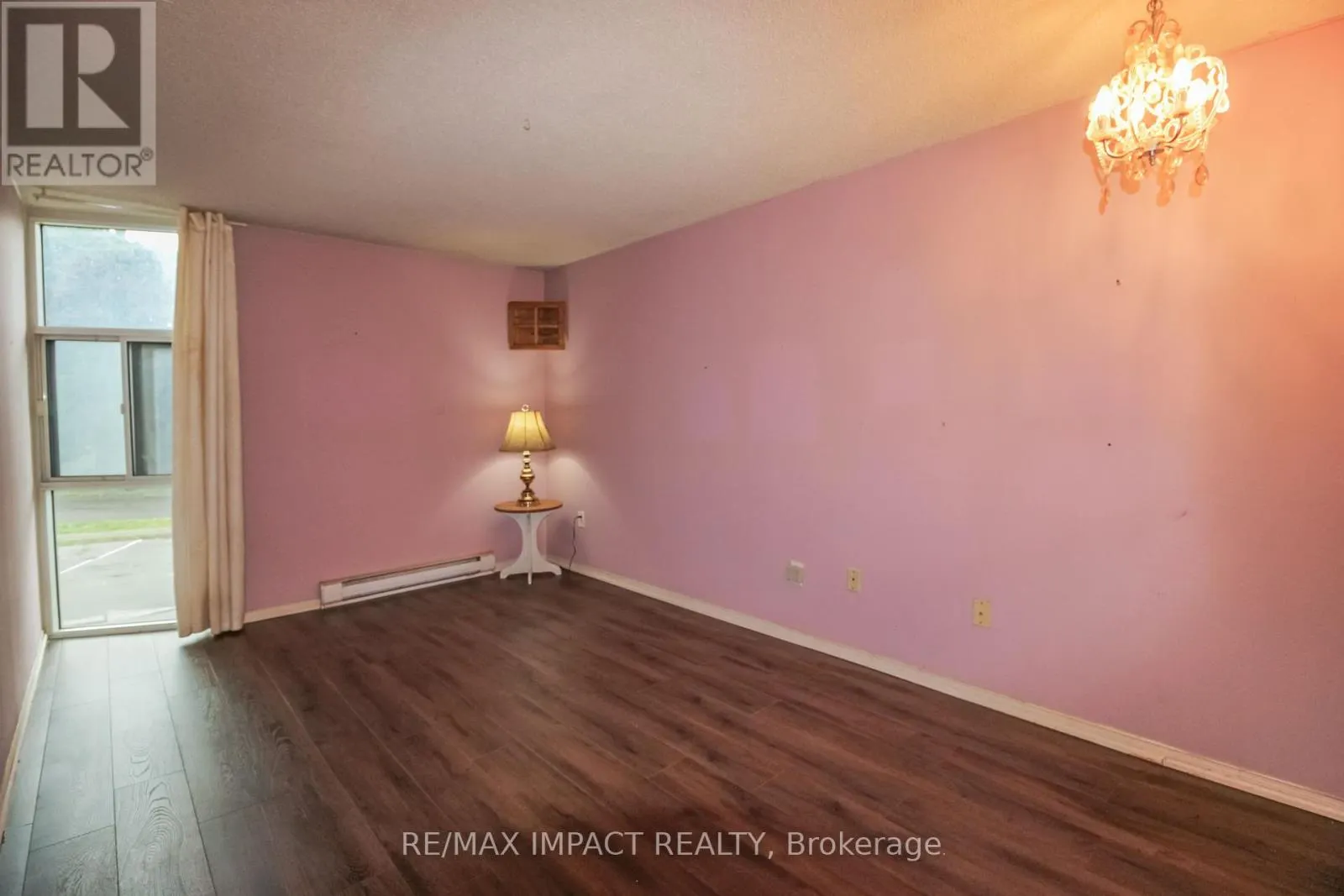 112 - 454 CENTRE STREET S, #112