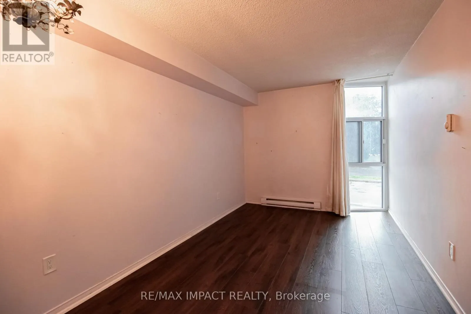 112 - 454 CENTRE STREET S, #112