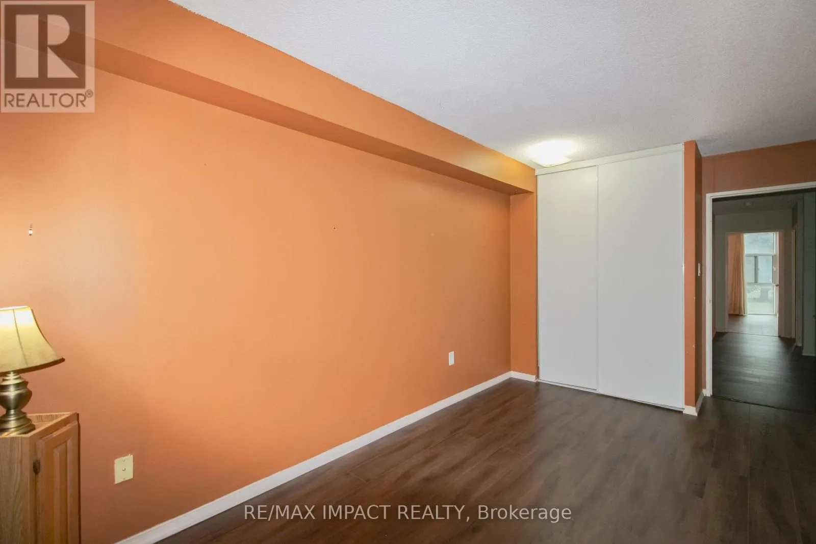 112 - 454 CENTRE STREET S, #112