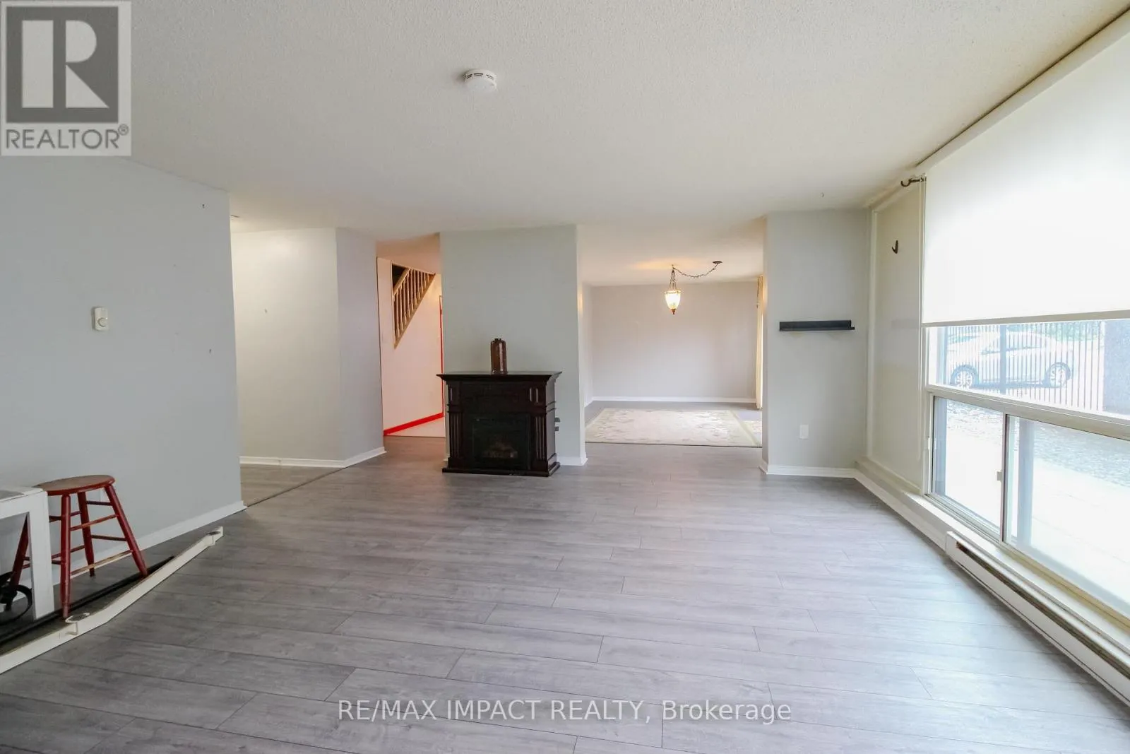 112 - 454 CENTRE STREET S, #112