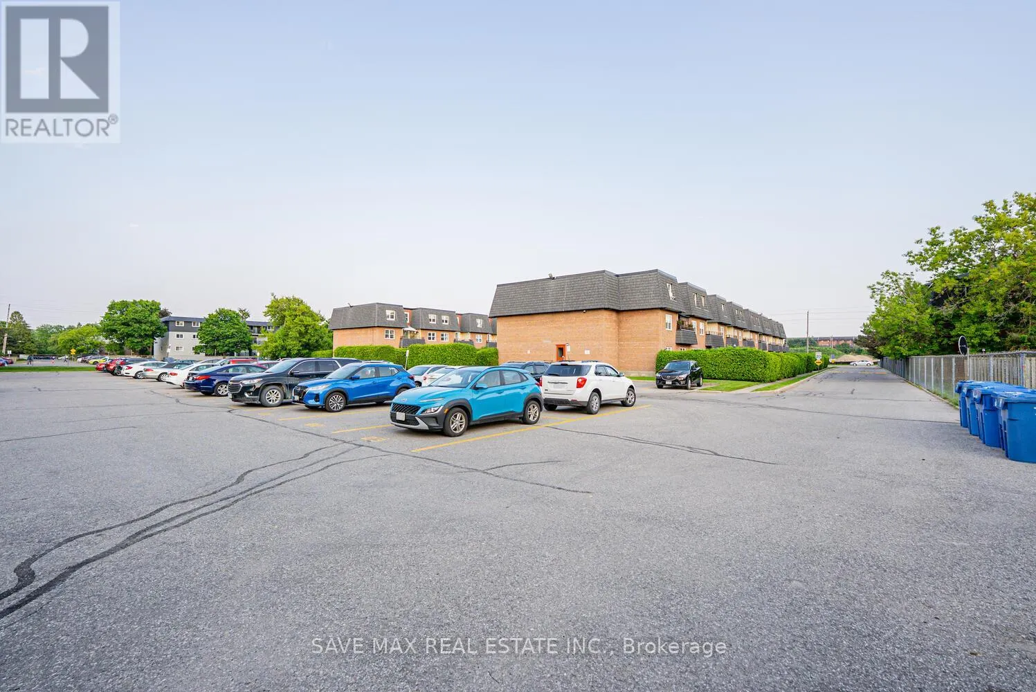 214 - 580 MARY STREET E