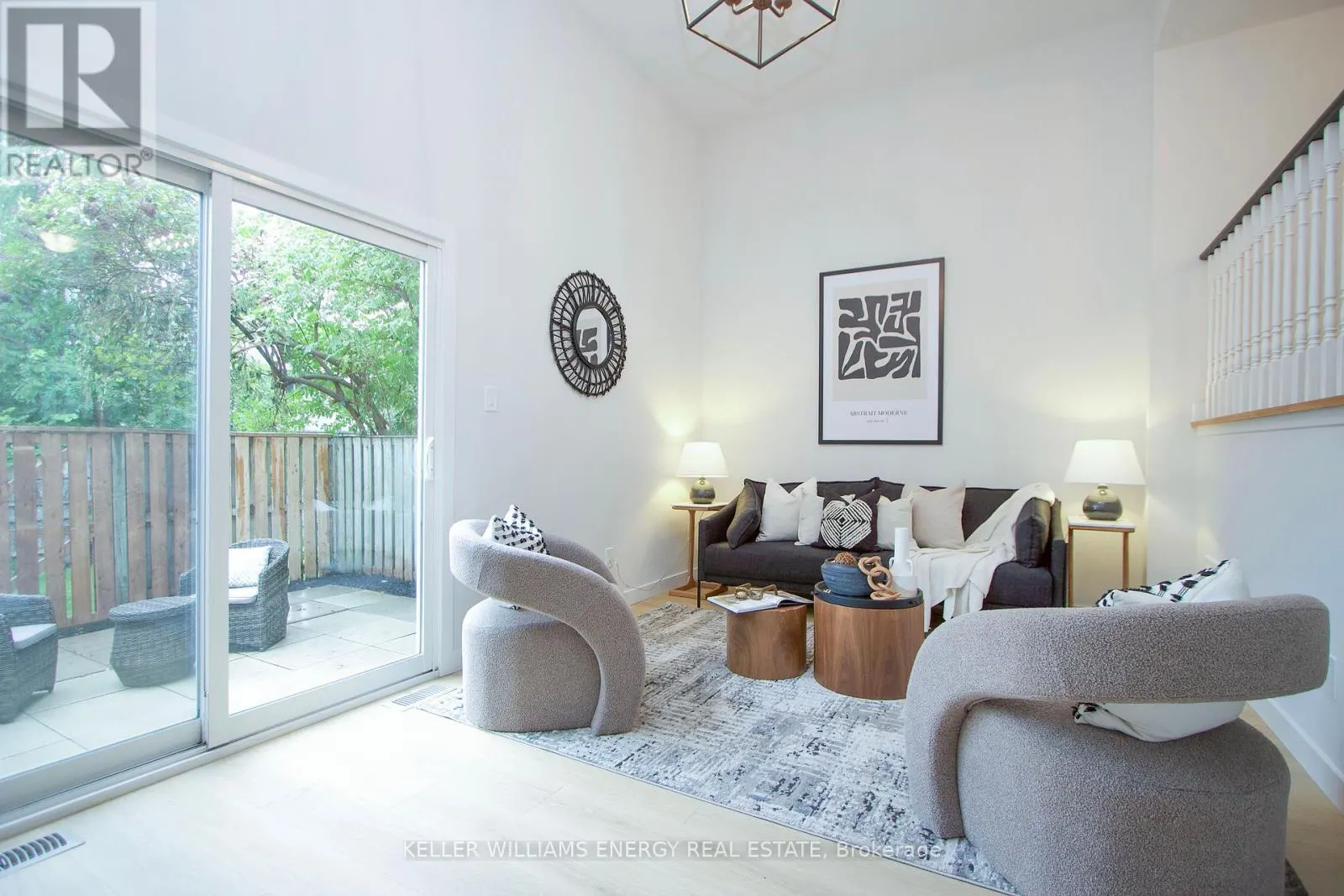 60 - 1133 RITSON ROAD N, #60