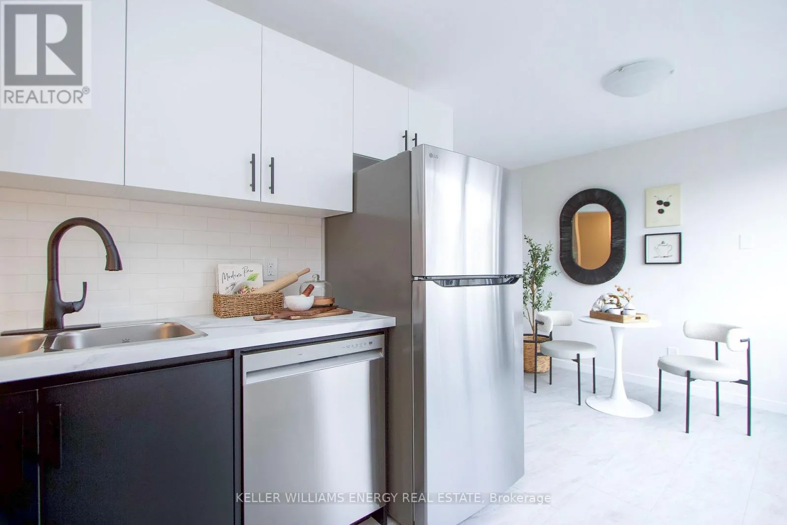 60 - 1133 RITSON ROAD N, #60