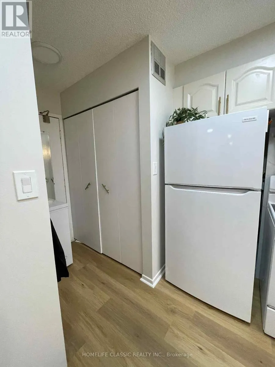 603 - 90 LING ROAD