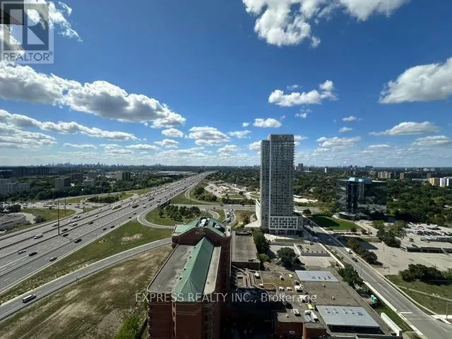 2806 - 125 VILLAGE GREEN SQUARE
