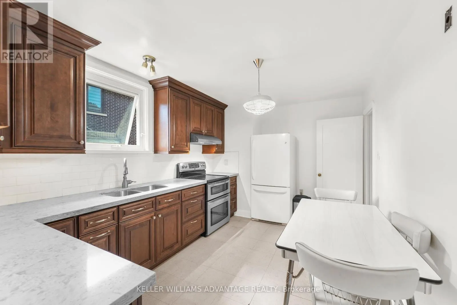 6 BIRCHLAWN AVENUE