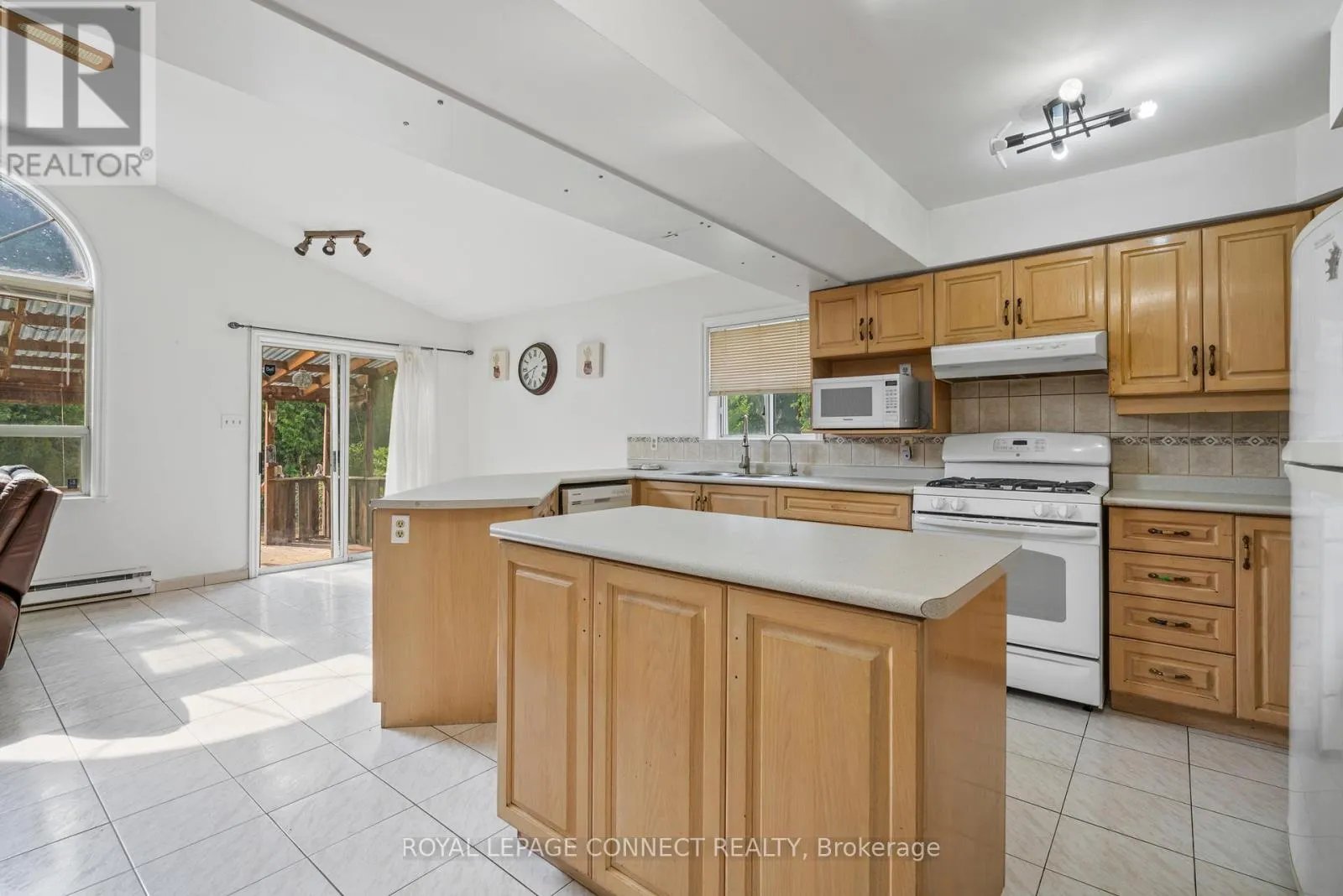 53 SNOWBALL CRESCENT