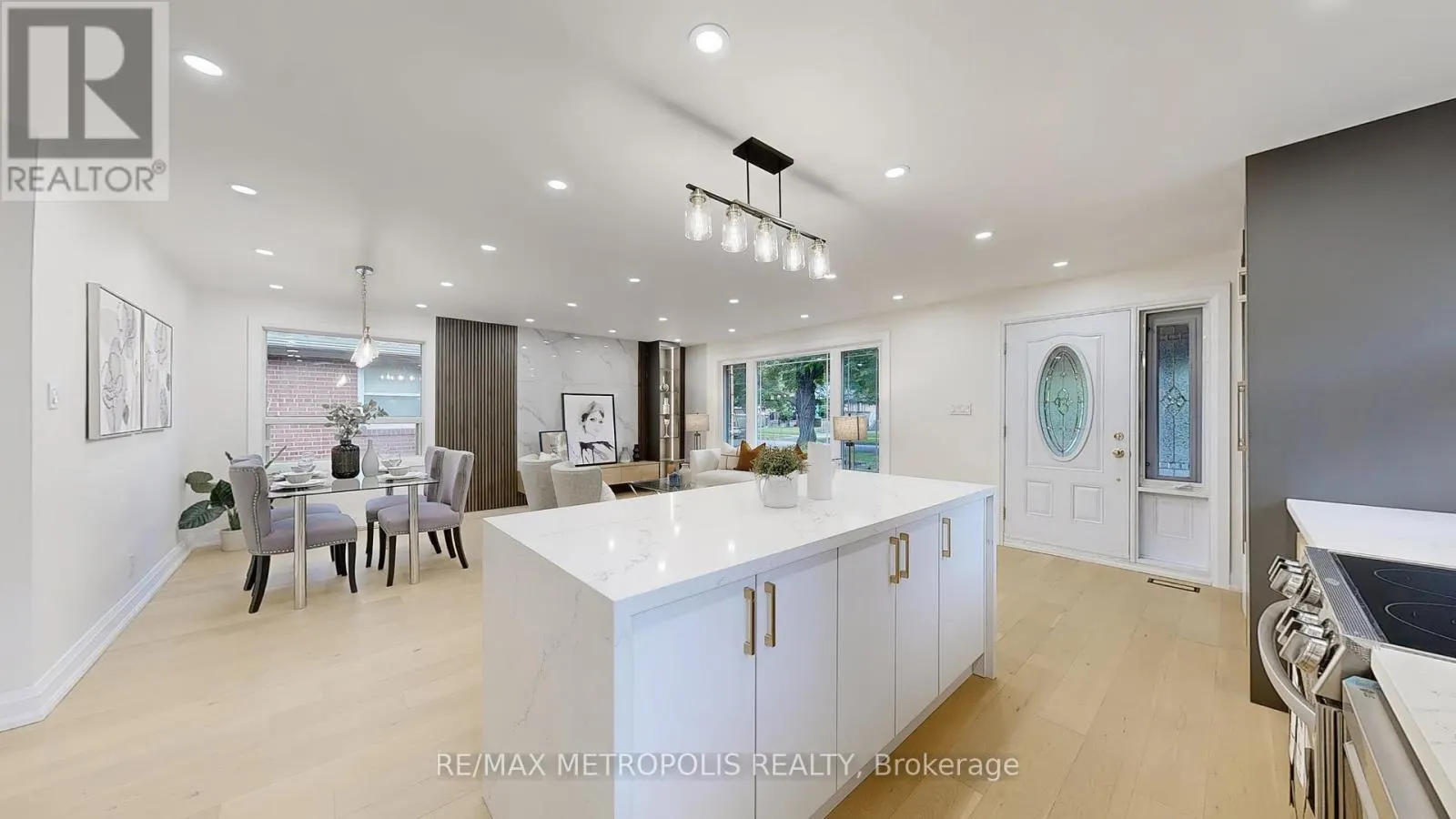 81 SEDGEMOUNT DRIVE