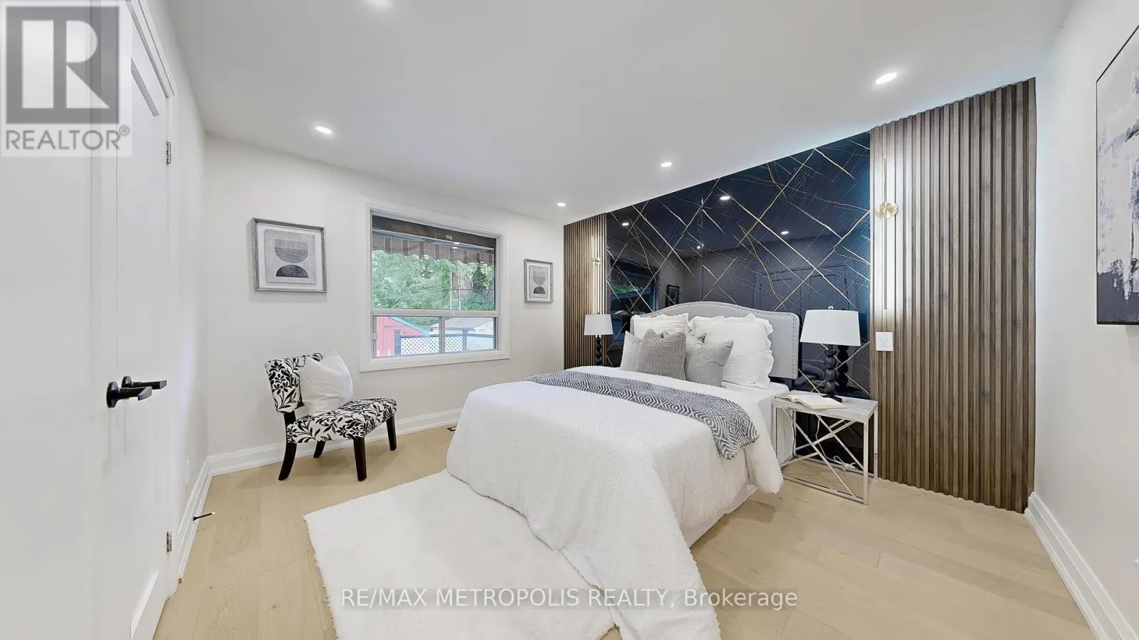 81 SEDGEMOUNT DRIVE