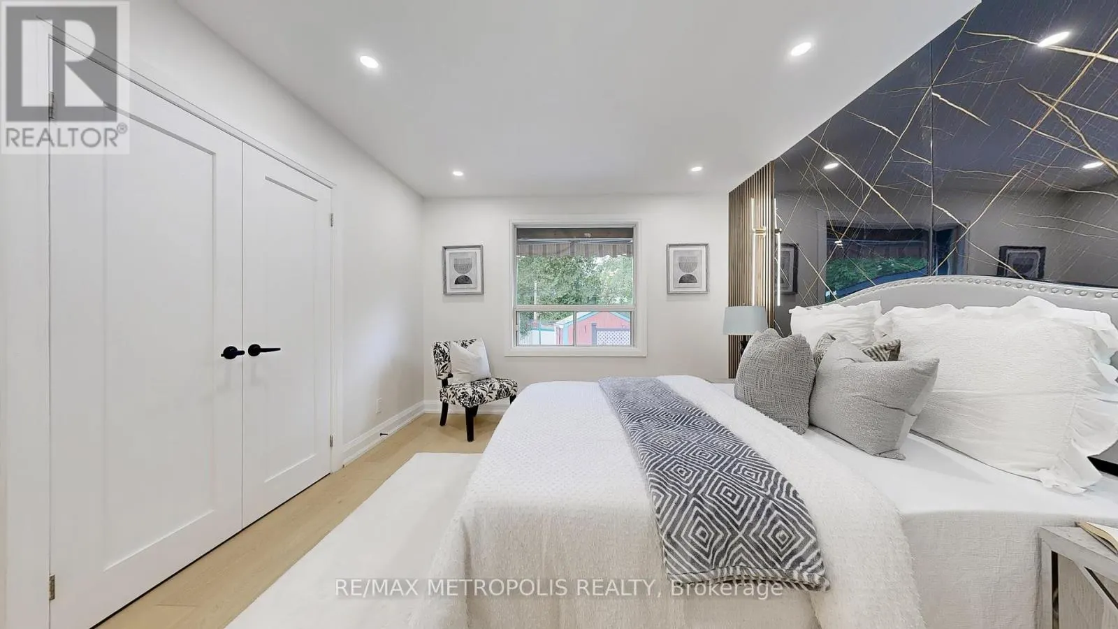 81 SEDGEMOUNT DRIVE