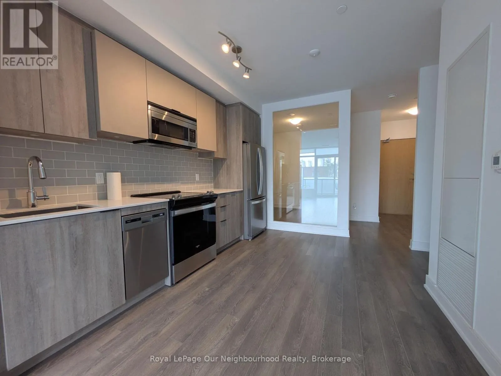 211 - 1350 ELLESMERE ROAD, #211