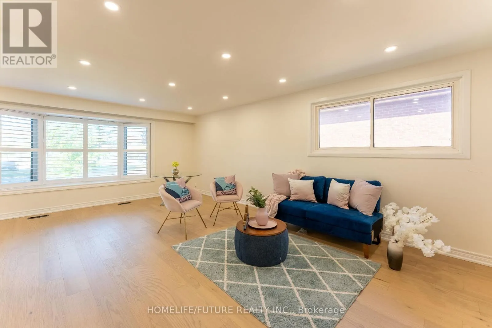 219 GUELPH STREET