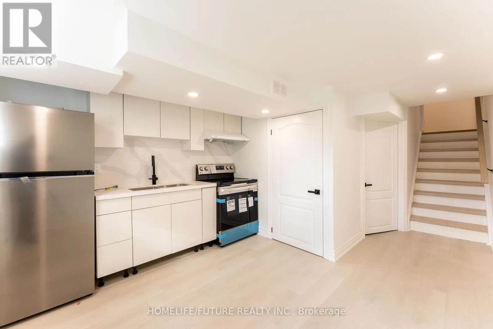 219 GUELPH STREET