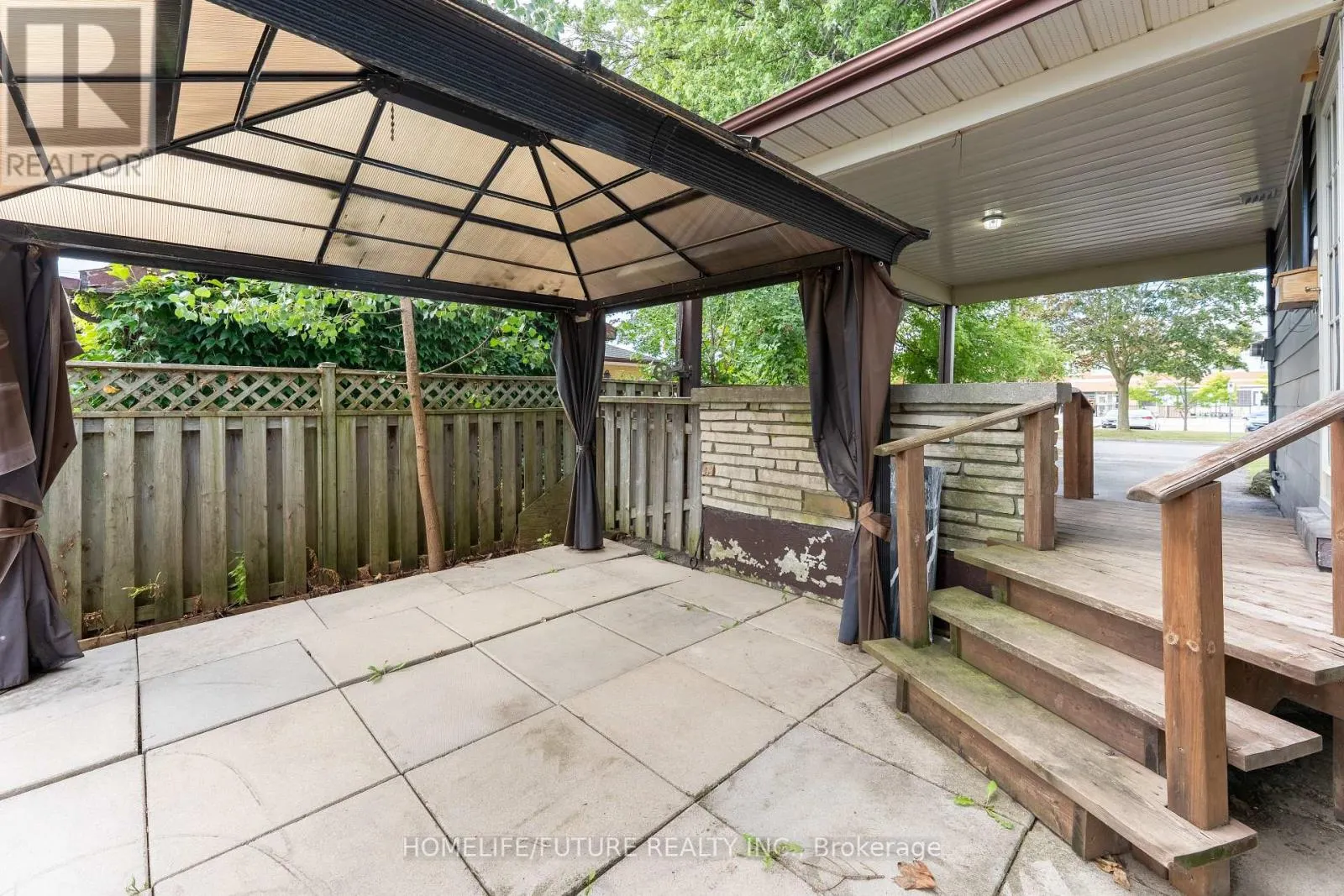 219 GUELPH STREET